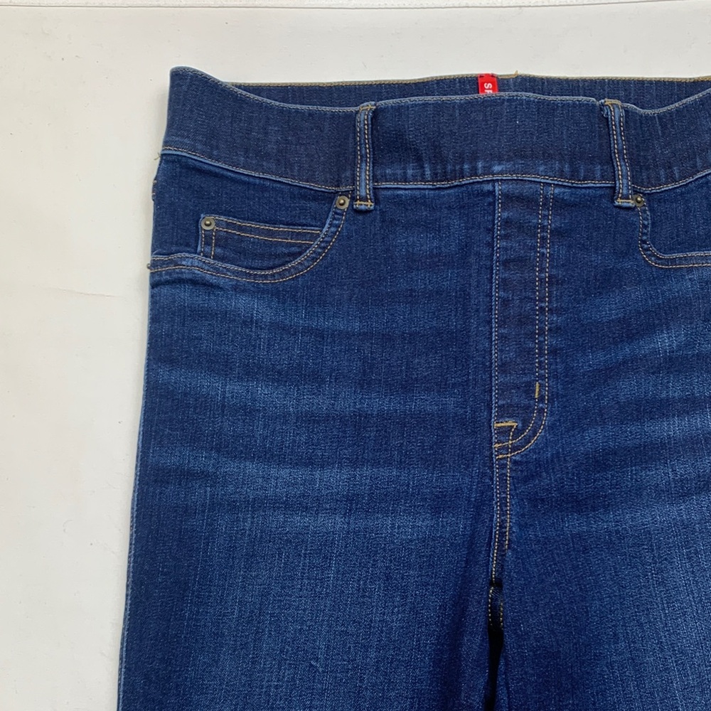 SPANX  size medium pull on flare jeans dark wash slimming casual - Picture 3 of 11